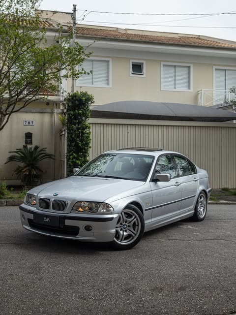 BMW 330I MOTOSPORT - Imagem 3