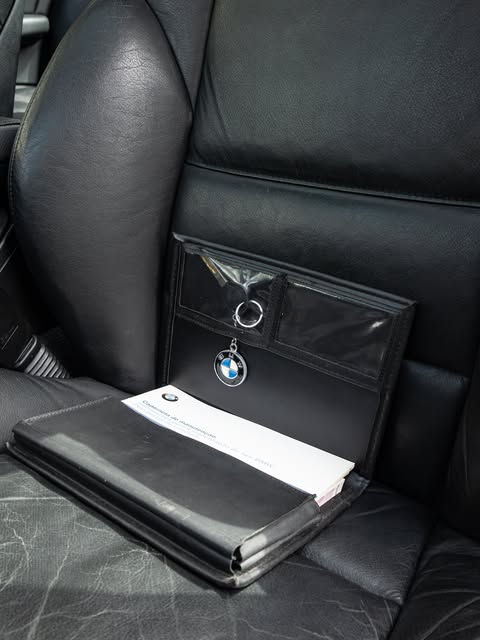 BMW 330I MOTOSPORT - Imagem 6