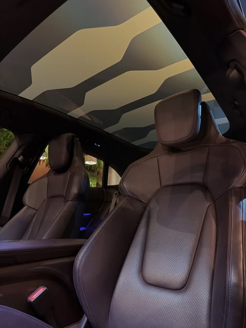 PORSCHE TAYCAN 4 CROSS TURISMO - Imagem 8