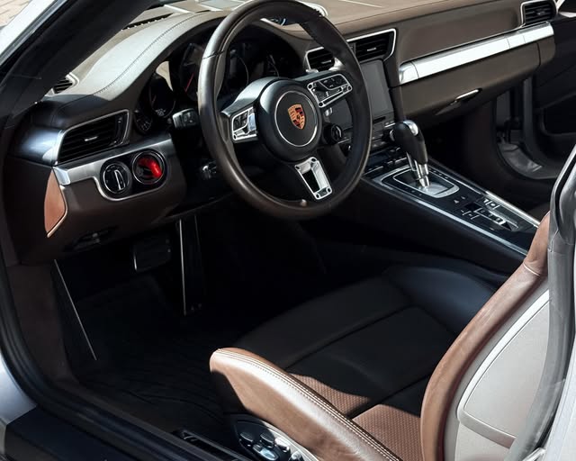 PORSCHE 911 TURBO - Imagem 9
