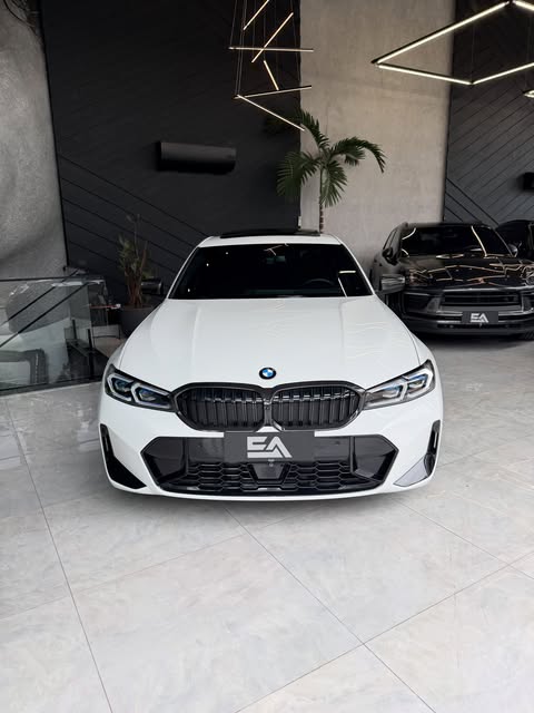 BMW 320I M SPORT 10TH ANNIVERSARY EDITION - Imagem 2