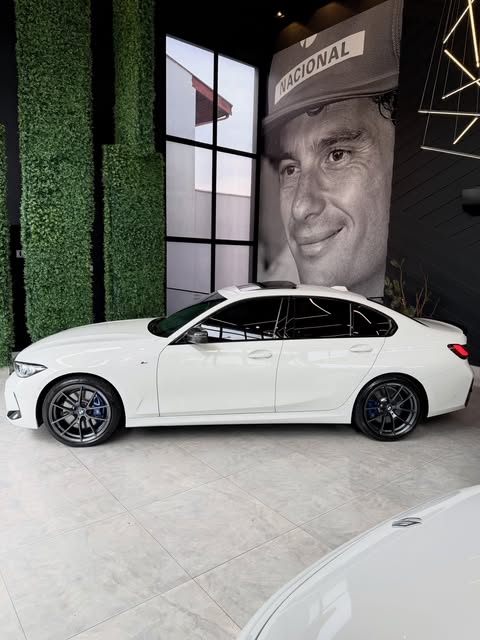 BMW 320I M SPORT 10TH ANNIVERSARY EDITION - Imagem 3