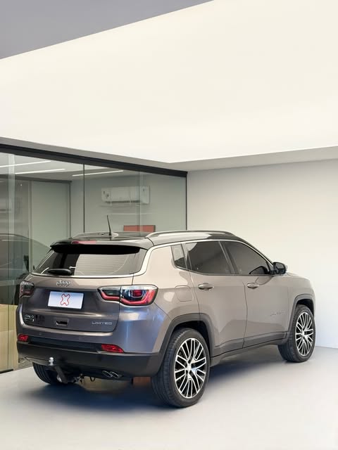 JEEP COMPASS LIMITED - Imagem 11