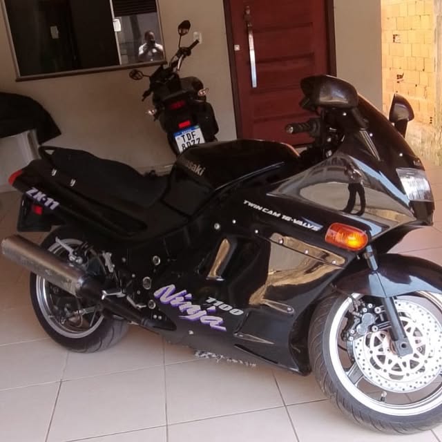 KAWASAKI ZX 11 R NINJA - Imagem 1