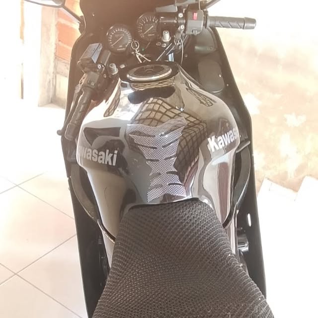 KAWASAKI ZX 11 R NINJA - Imagem 4
