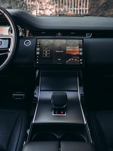 LAND ROVER EVOQUE HSE DYNAMIC P250 - Imagem 7