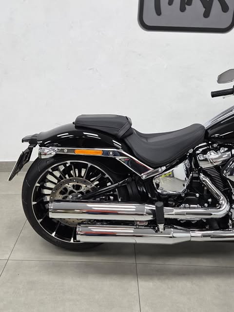HARLEY-DAVIDSON SOFTAIL BREAKOUT - Imagem 4