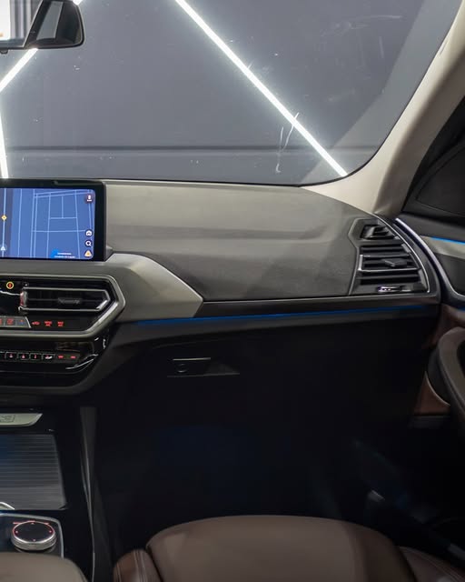 BMW X3 XDRIVE30E - Imagem 13