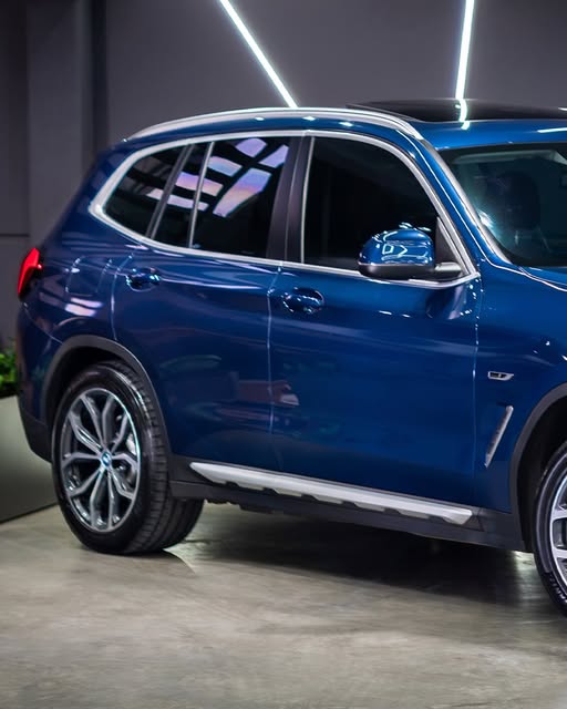BMW X3 XDRIVE30E - Imagem 9