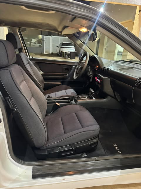 BMW 318TI - Imagem 13