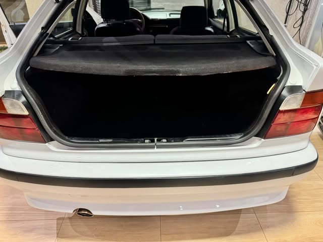 BMW 318TI - Imagem 16