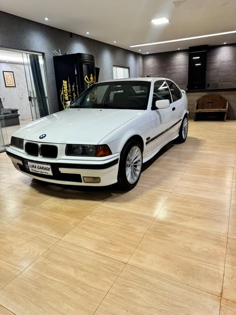 BMW 318TI - Imagem 5