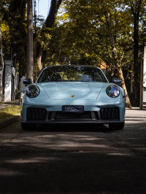 PORSCHE 911 CARRERA GTS - Imagem 3