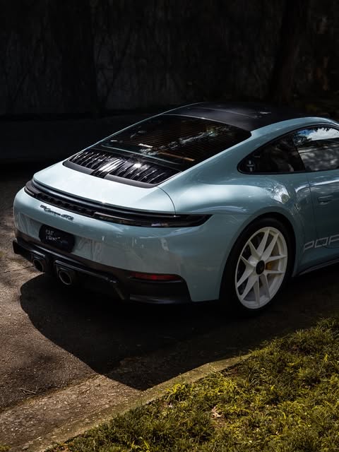 PORSCHE 911 CARRERA GTS - Imagem 5