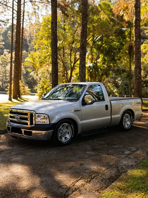 FORD F-250 XLT-L - Imagem 1