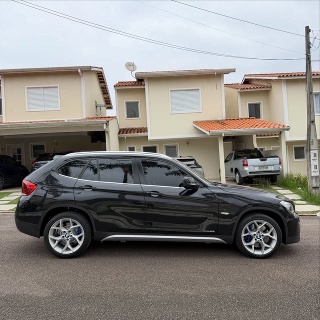BMW X1 XDRIVE28I - Imagem 4