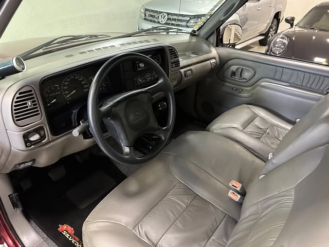 CHEVROLET SILVERADO - Imagem 10