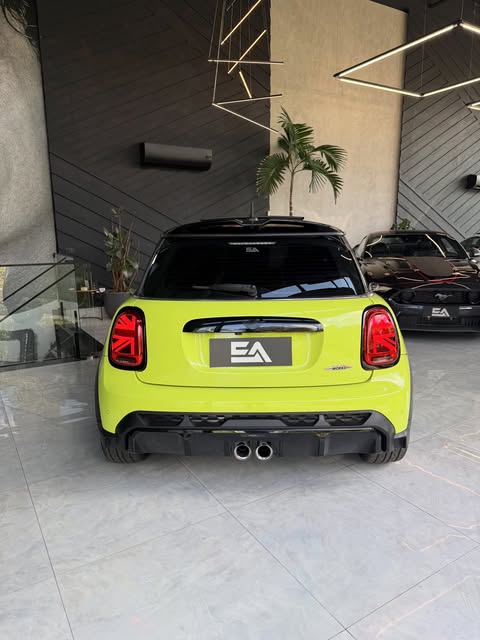 MINI COOPER JCW ZESTY YELLOW 25K EDITION - Imagem 11