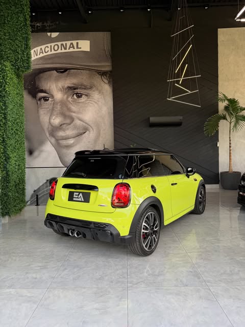 MINI COOPER JCW ZESTY YELLOW 25K EDITION - Imagem 10