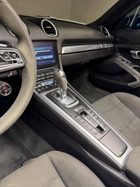 PORSCHE 718 GTS - Imagem 11