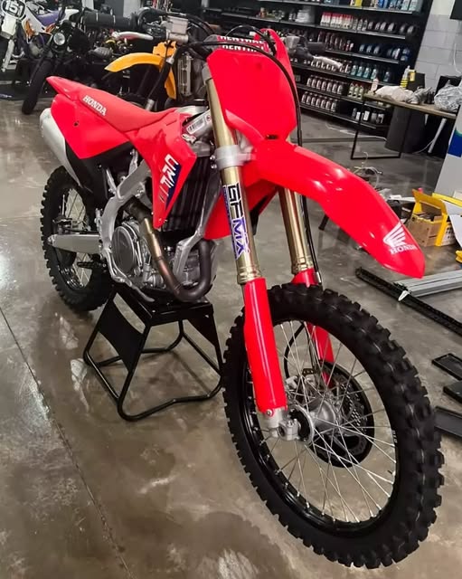 HONDA CRF 450R - Imagem 3