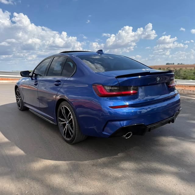 BMW 330E M SPORT - Imagem 3