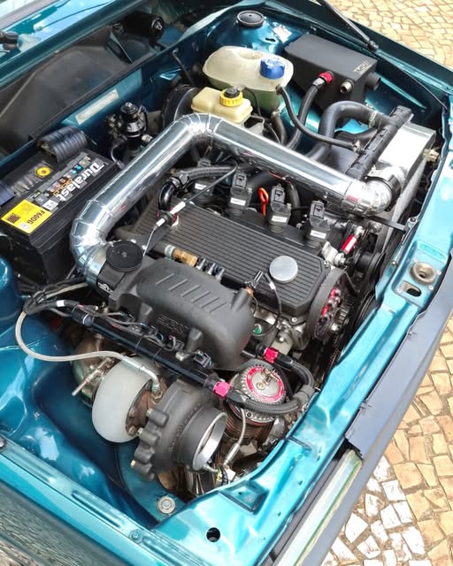 VOLKSWAGEN SAVEIRO - Imagem 6