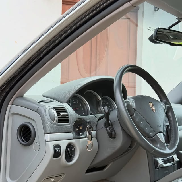 PORSCHE CAYENNE S - Imagem 4