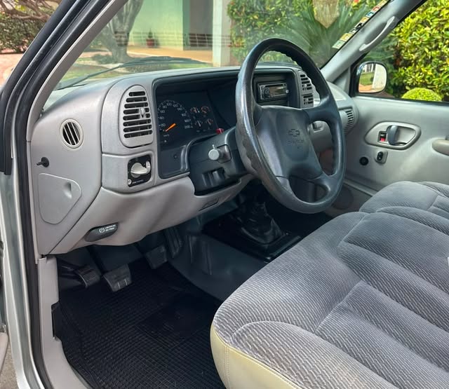 CHEVROLET SILVERADO - Imagem 17