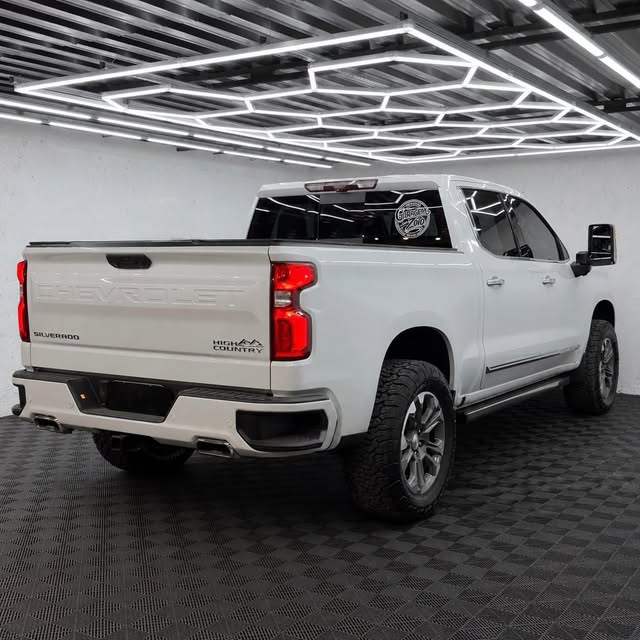 CHEVROLET SILVERADO HIGH COUNTRY - Imagem 5