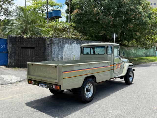 TOYOTA BANDEIRANTE - Imagem 4
