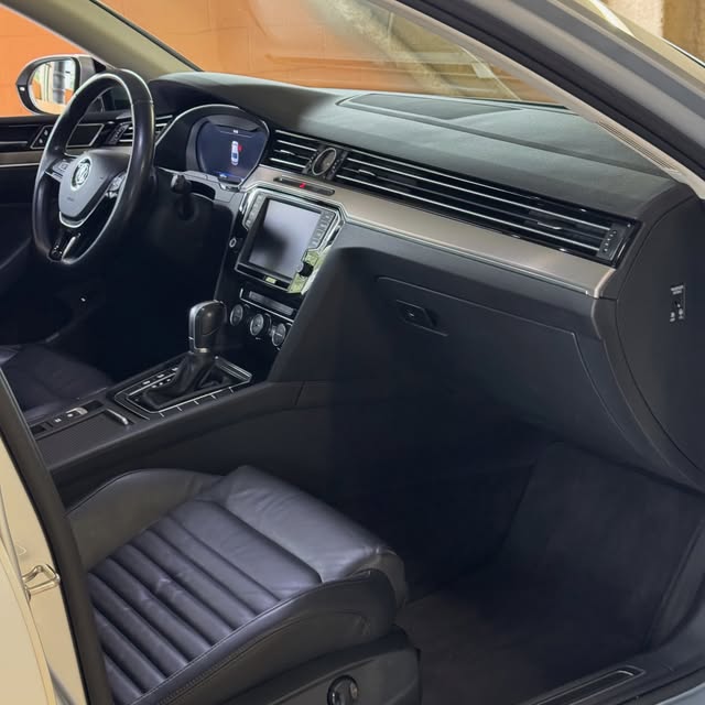 VOLKSWAGEN PASSAT TSI BLUEMOTION - Imagem 13