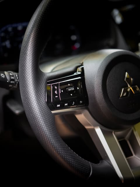MITSUBISHI PAJERO SPORT LEGEND - Imagem 14