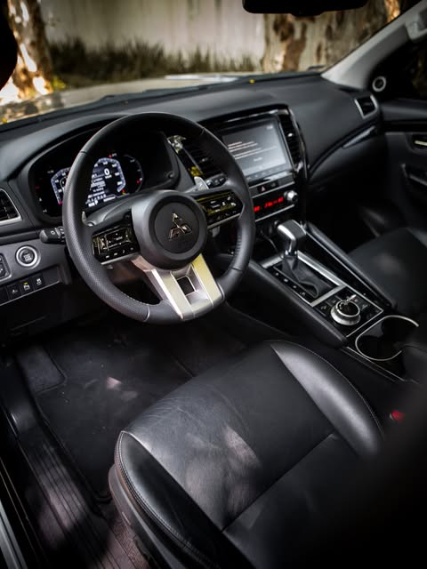 MITSUBISHI PAJERO SPORT LEGEND - Imagem 9