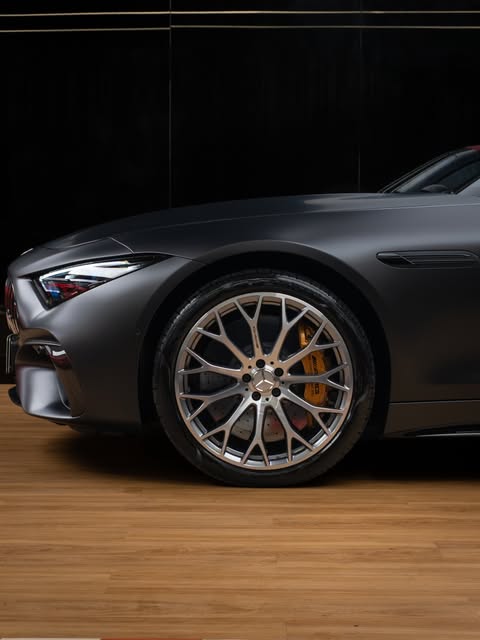 MERCEDES-BENZ SL 63 S E PERFORMANCE - Imagem 15