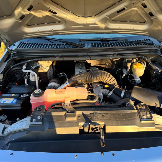 FORD F-250 XLT-L - Imagem 18