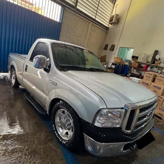 FORD F-250 XLT-L - Imagem 5