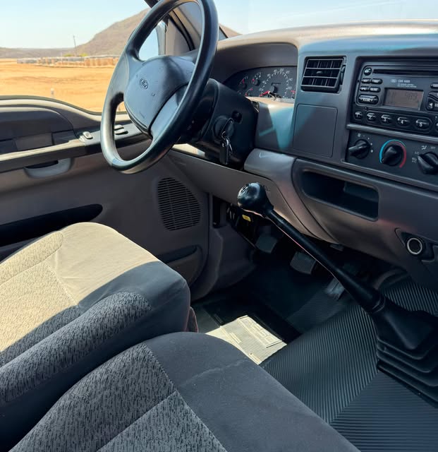 FORD F-250 XLT-L - Imagem 13