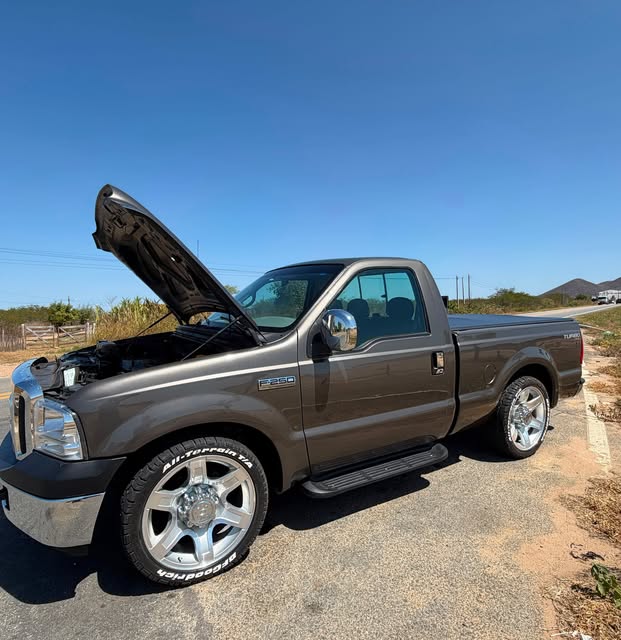 FORD F-250 XLT-L - Imagem 20