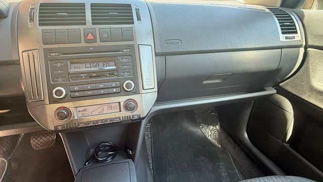 VOLKSWAGEN POLO COMFORTLINE 1.6 I-MOTION - Imagem 11