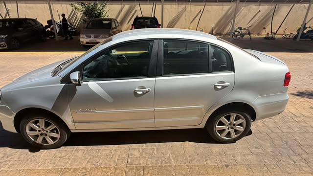 VOLKSWAGEN POLO COMFORTLINE 1.6 I-MOTION - Imagem 7