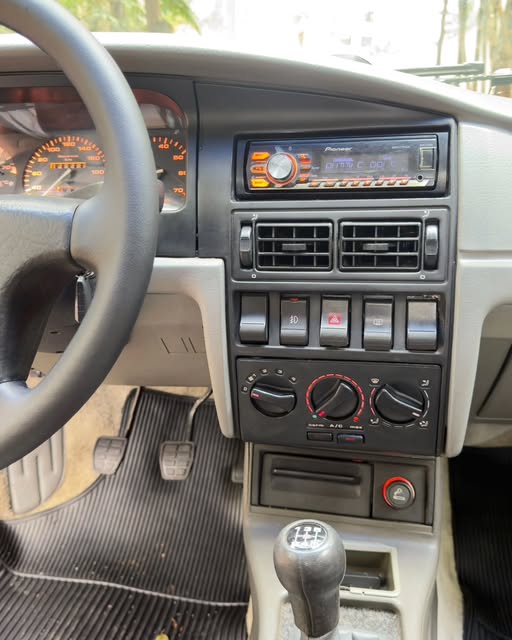 VOLKSWAGEN SANTANA GLS - Imagem 14