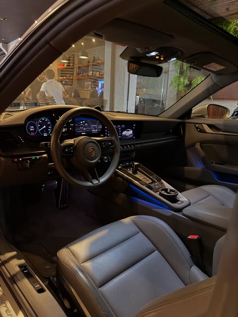 PORSCHE 911 CARRERA - Imagem 8