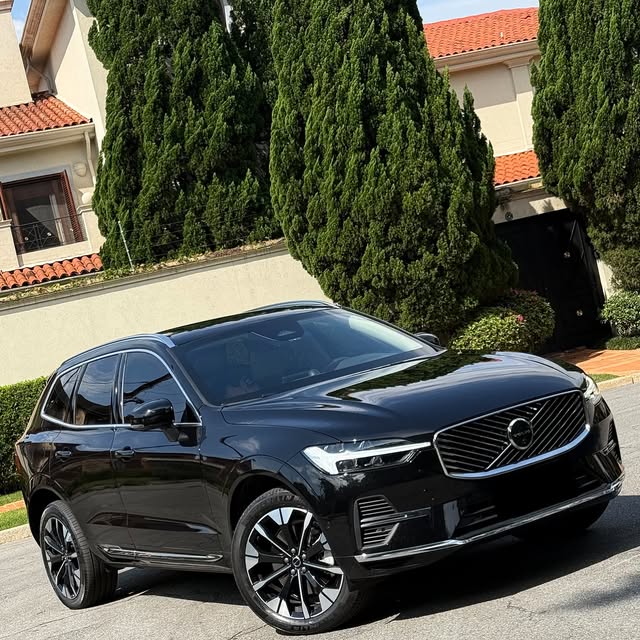 VOLVO XC60 T8 HYBRID ULTRA - Imagem 11