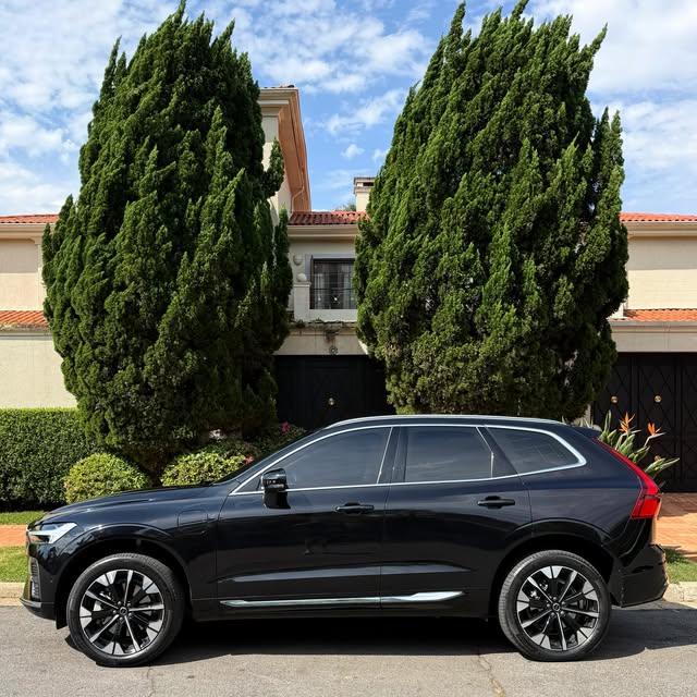 VOLVO XC60 T8 HYBRID ULTRA - Imagem 7