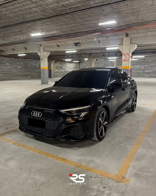 AUDI A3 PERFORMANCE BLACK S LINE - Imagem 1