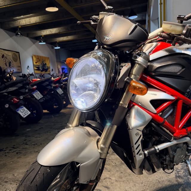 MV AGUSTA BRUTALE - Imagem 7