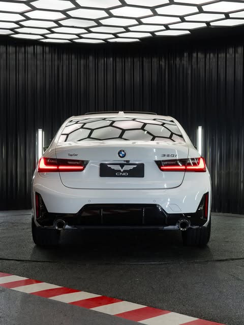 BMW 320I M SPORT - Imagem 1