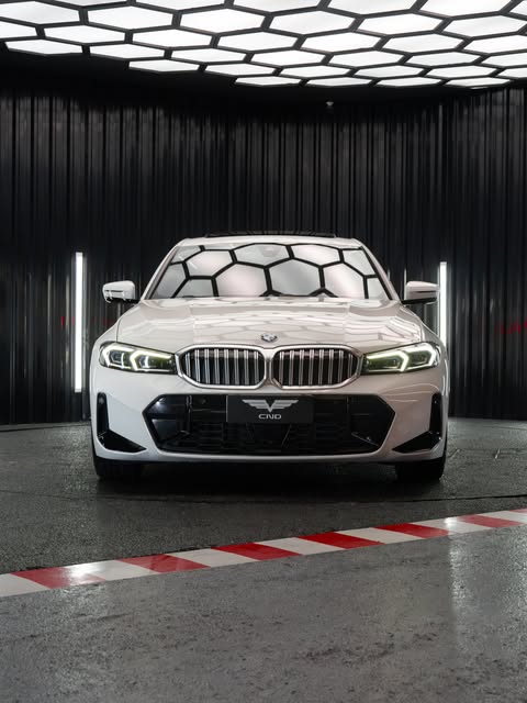 BMW 320I M SPORT - Imagem 13