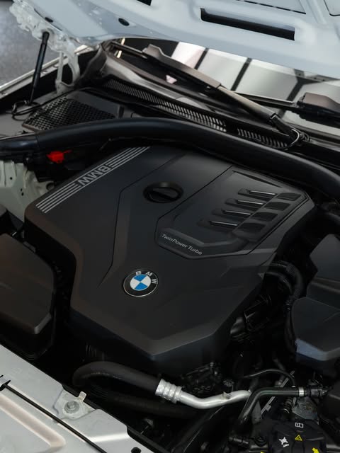BMW 320I M SPORT - Imagem 14